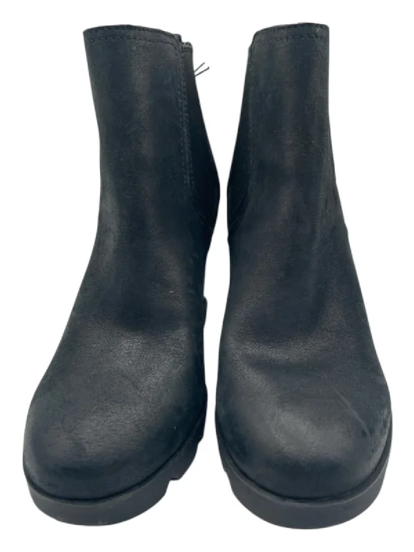 booties for muddy conditions-  Sorel Shoe Size 6.5 Black Leather round toe Elastic Ankle Rubber Sole Booties