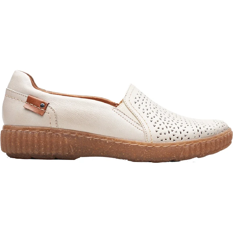 Country Music Casual Shoes-Casual shoes with fine appeal-Women's Clarks Magnolia Aster White Leather